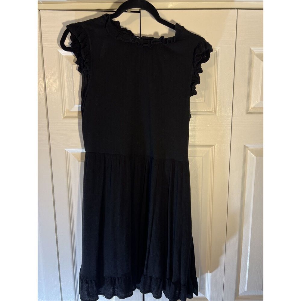 Women's Black Ruffled Hem Sleeveless Dress  Size Large Lined‎